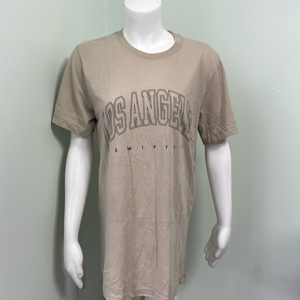 Los Angeles Swiftie Oversized Girl Tribe Tee Shirt Medium